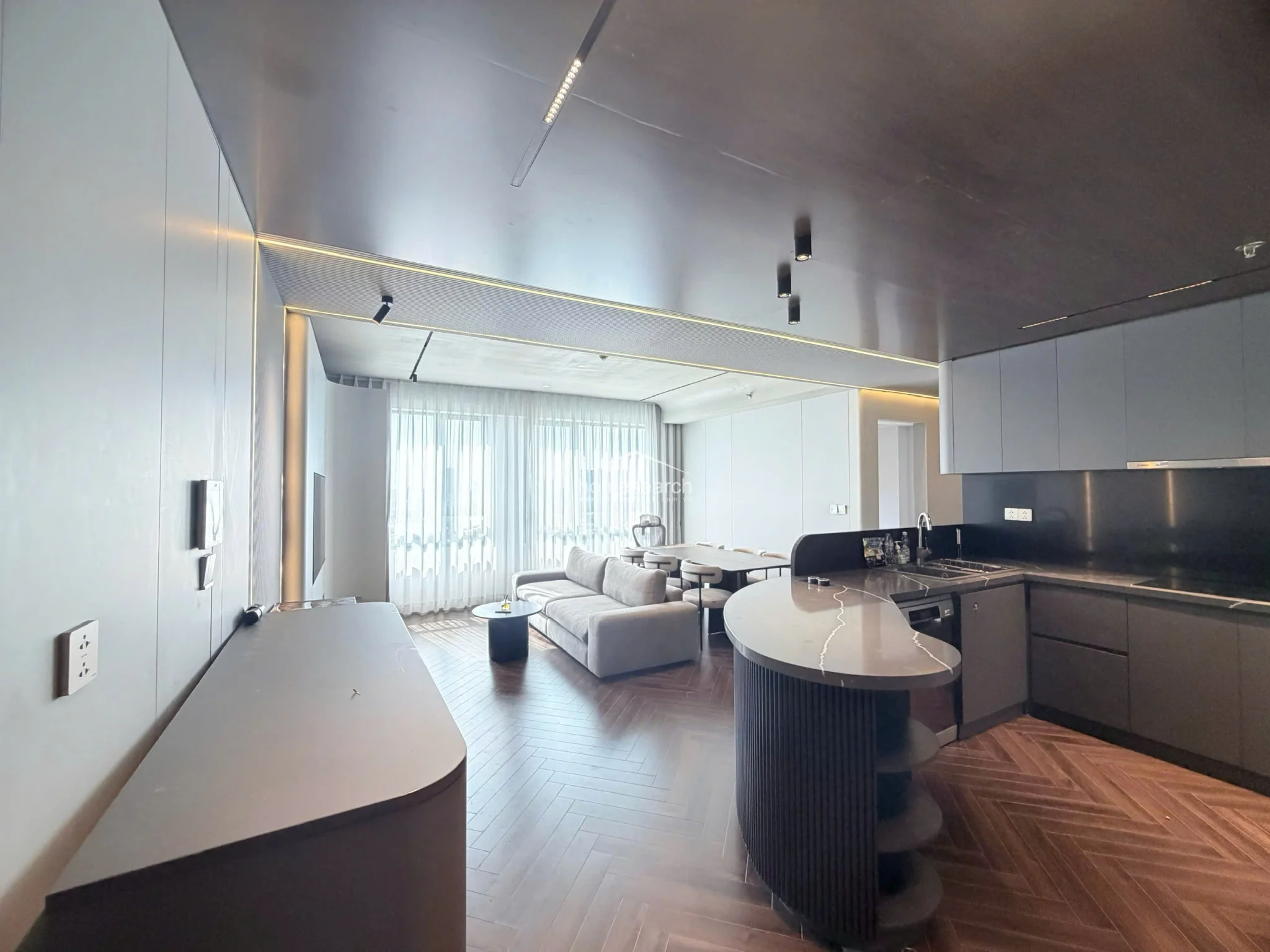 Designer 3-Bedroom Apartment in Masteri Thao Dien Tower 1 in An Khanh - Photo 1