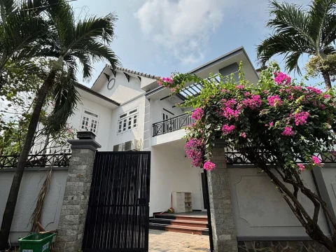 Villa for rent in An Khanh