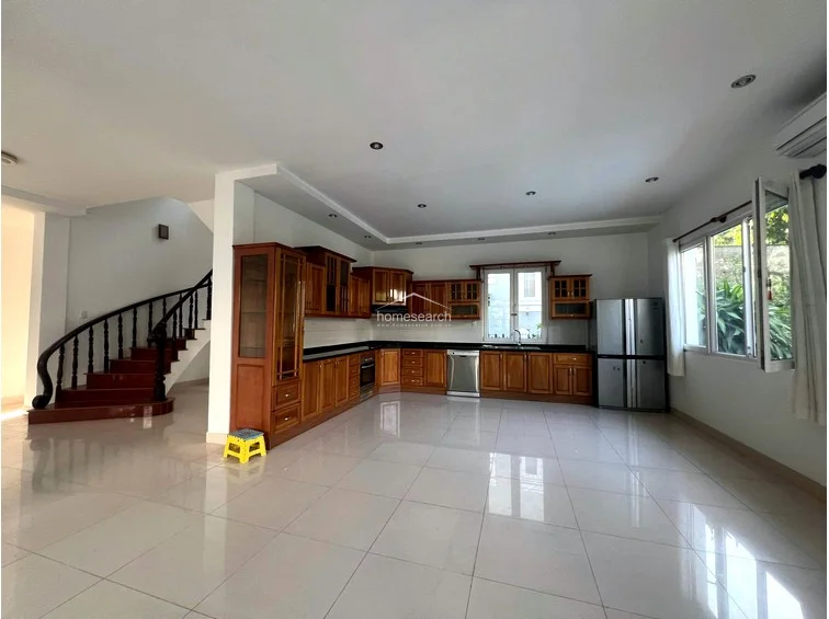 Stunning 4-Bedroom Villa for Rent in Thao Dien, Thu Duc City - 10