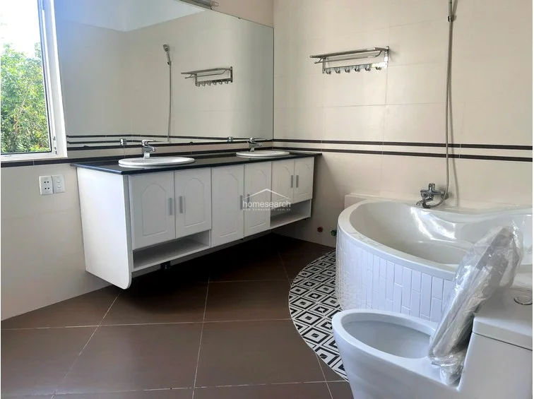 Stunning 4-Bedroom Villa for Rent in Thao Dien, Thu Duc City - 21