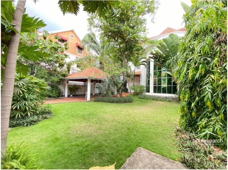 Villa for rent in compound Thao Dien - Dist.2 - 4