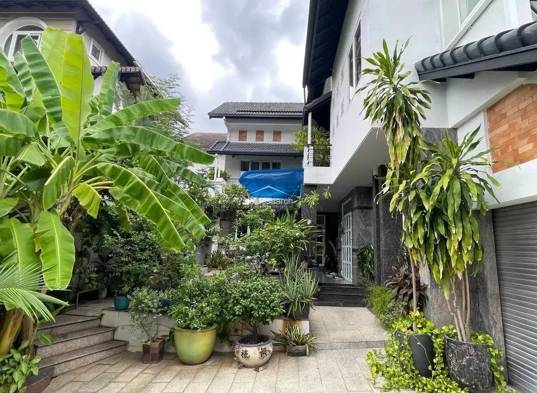 Modern Two-Story Family Home in Thao Dien - 6