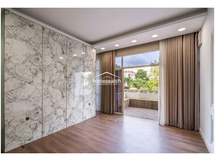 VILLA FOR RENT IN COMPOUND - THAO DIEN - DIST.2 - 11