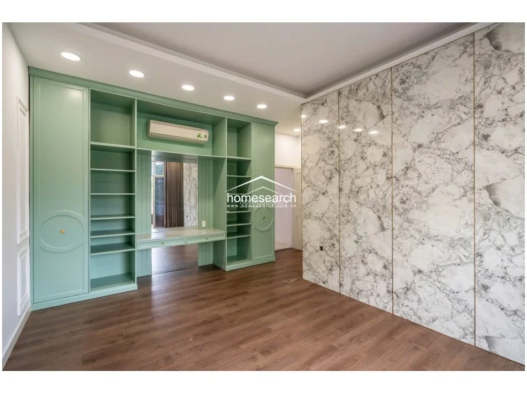 VILLA FOR RENT IN COMPOUND - THAO DIEN - DIST.2 - 12