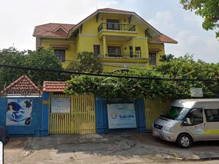 Villa for rent in Thao Dien - An Khanh Ward in An Khanh - Photo 1