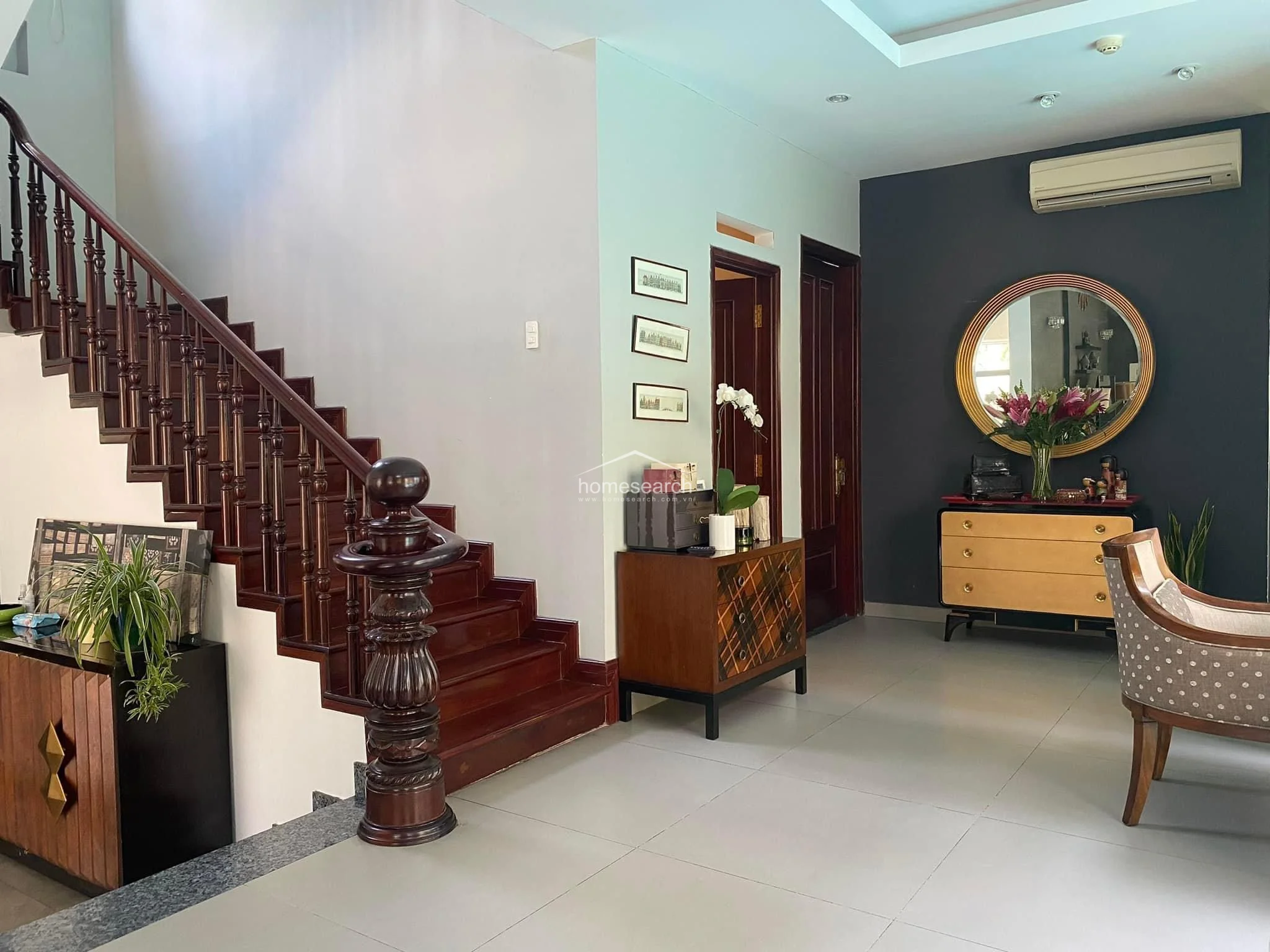 Villa for rent in compound Thao Dien - An Khanh Ward - 6