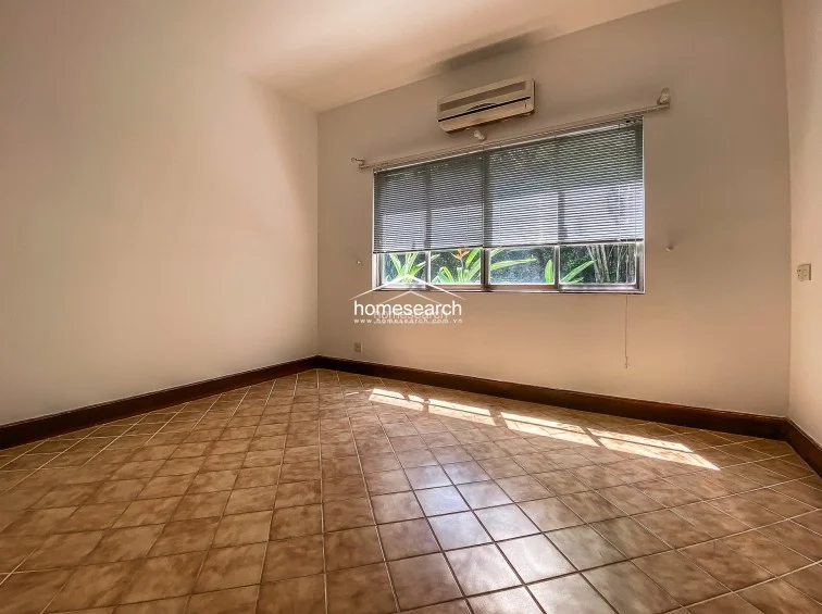 VILL FOR RENT IN COMPOUND -BINH AN, DIST.2 - 11