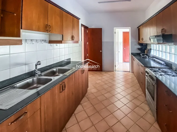 VILL FOR RENT IN COMPOUND -BINH AN, DIST.2 - 10