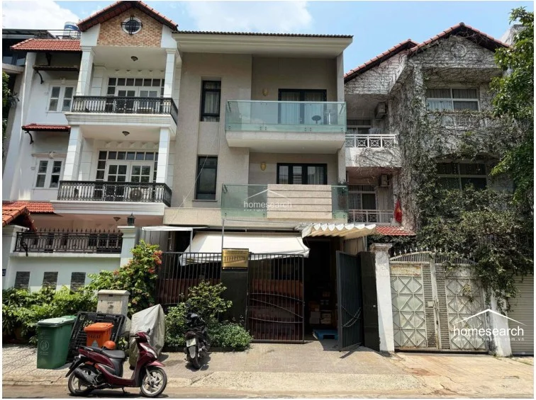 House for rent in Compound Thao Dien - 1