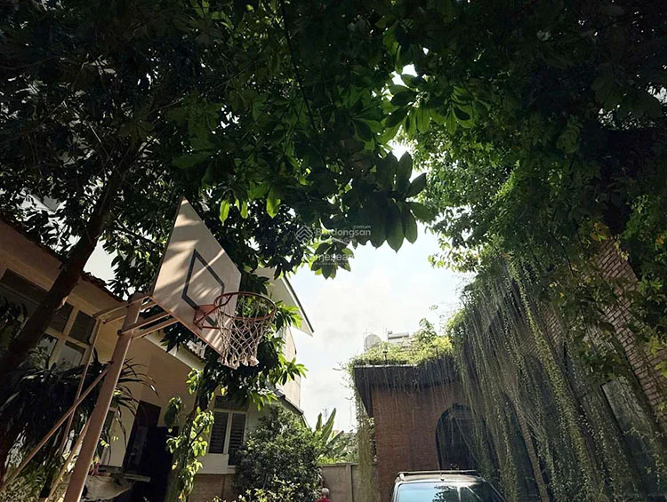 Villa for rent in compound Thao Dien - An Khanh Ward - 6