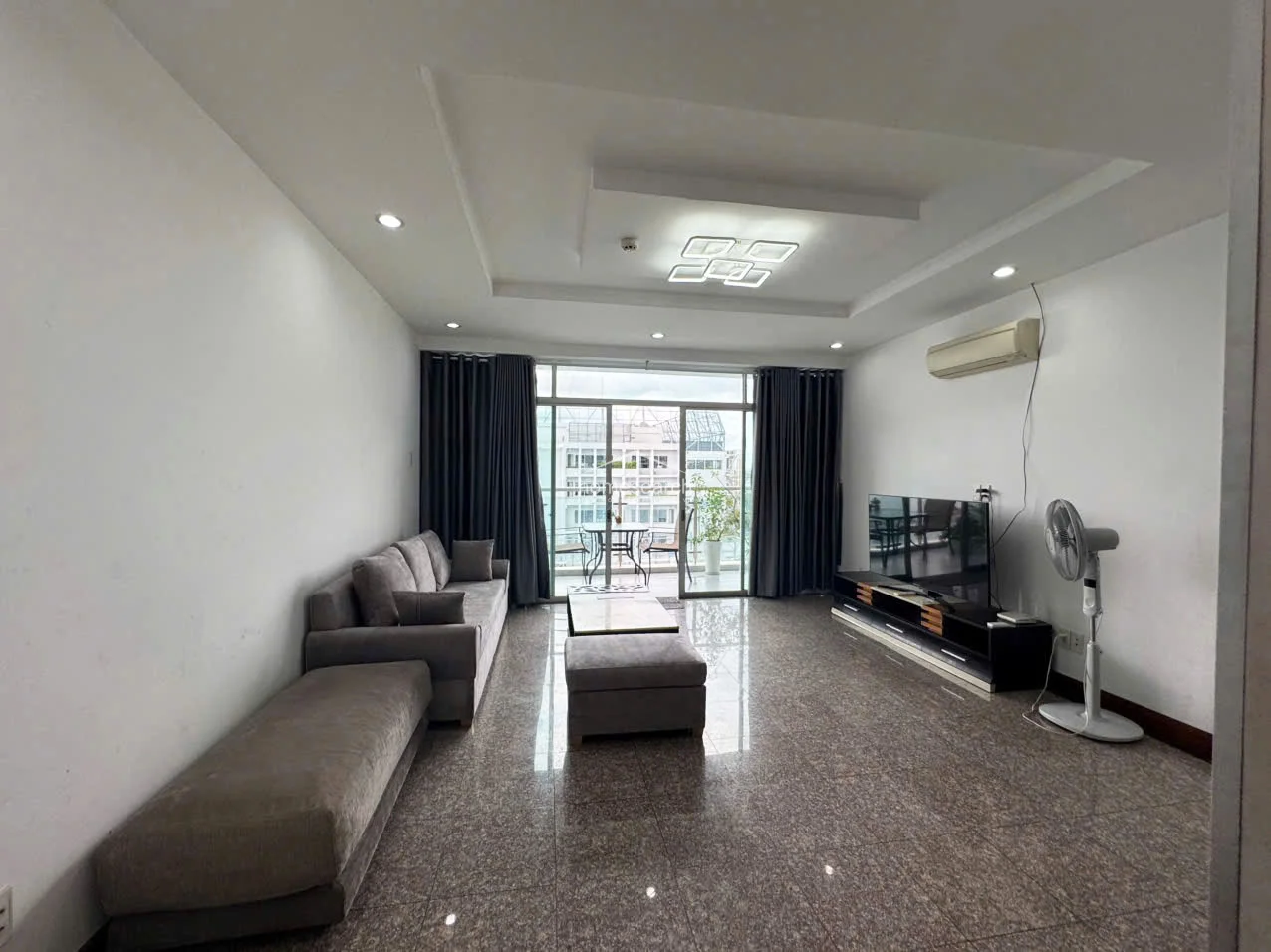 4 Bedroom apartment in Hoang Anh River View for rent - 1
