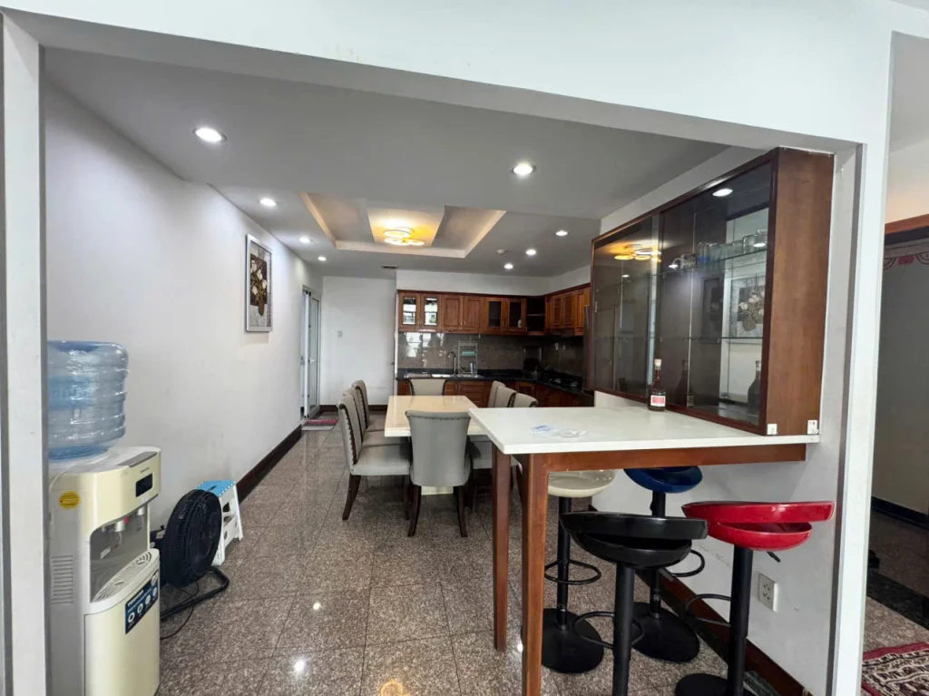 4 Bedroom apartment in Hoang Anh River View for rent - 2