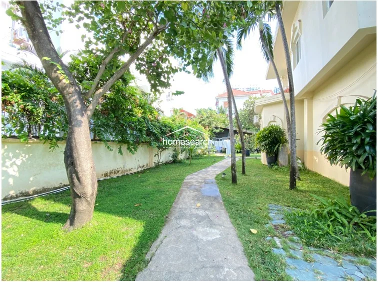 VILLA FOR RENT IN COMPOUND - THAO DIEN - DIST.2 - 6