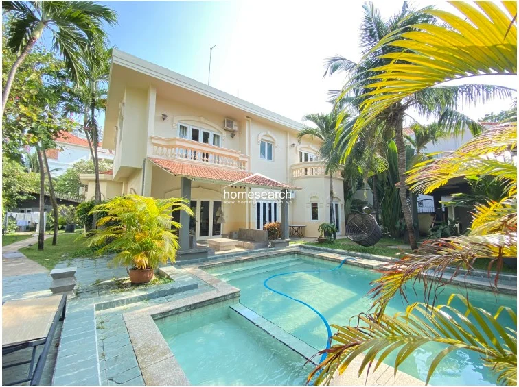 VILLA FOR RENT IN COMPOUND - THAO DIEN - DIST.2
