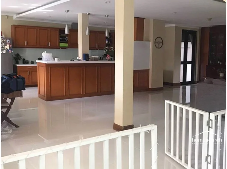 Villa for rent in compound Tran Nao - 5