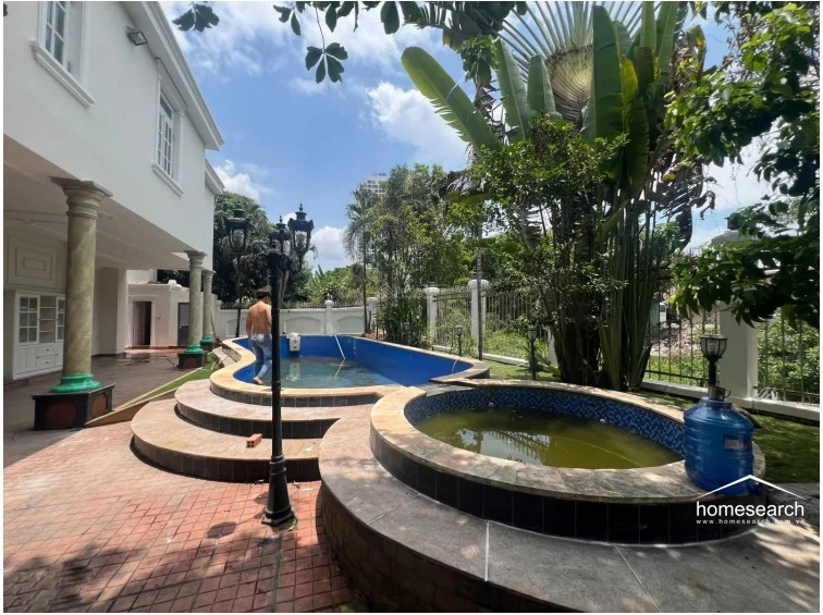 VILLA FOR RENT IN COMPOUND THAO DIEN - 3