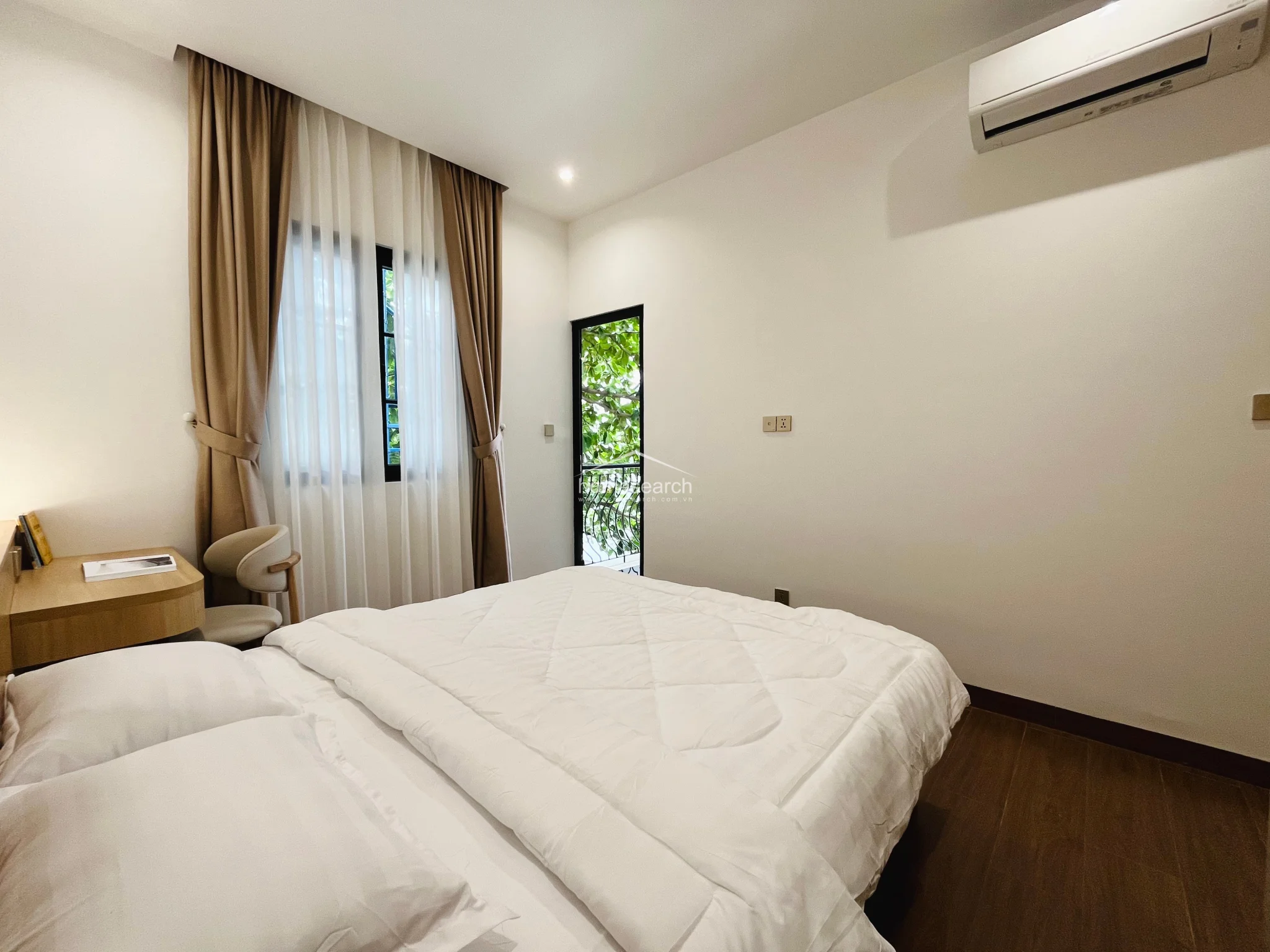 Modern 1-Bedroom Serviced Apartment with Shared Pool in Vibrant Thao Dien - 8