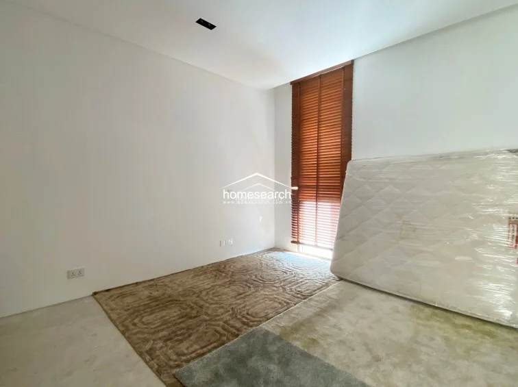 VILLA FOR RENT IN COMPOUND - THAO DIEN - DIST.2 - 11