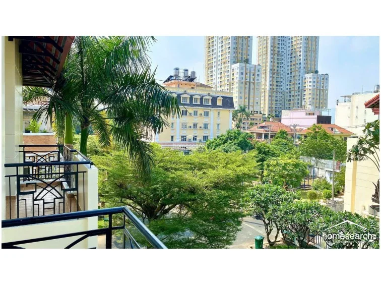 Villa for rent in compound Thao Dien - 6