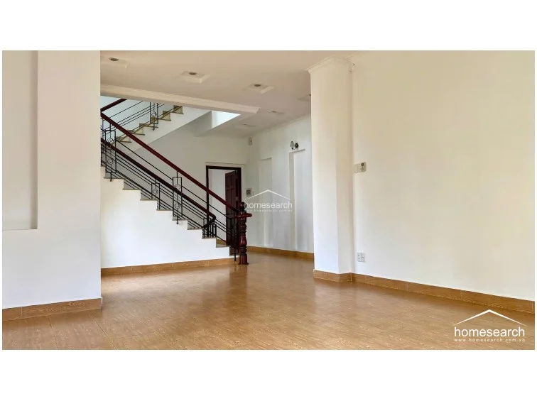 Villa for rent in compound Thao Dien - 10