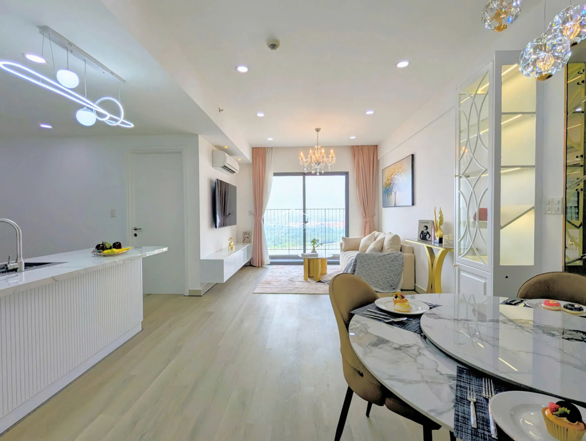 High-Floor 3-Bedroom Apartment with River View in Masteri Thao Dien in An Khanh - Photo 1
