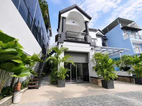 Villa for rent in Thao Dien