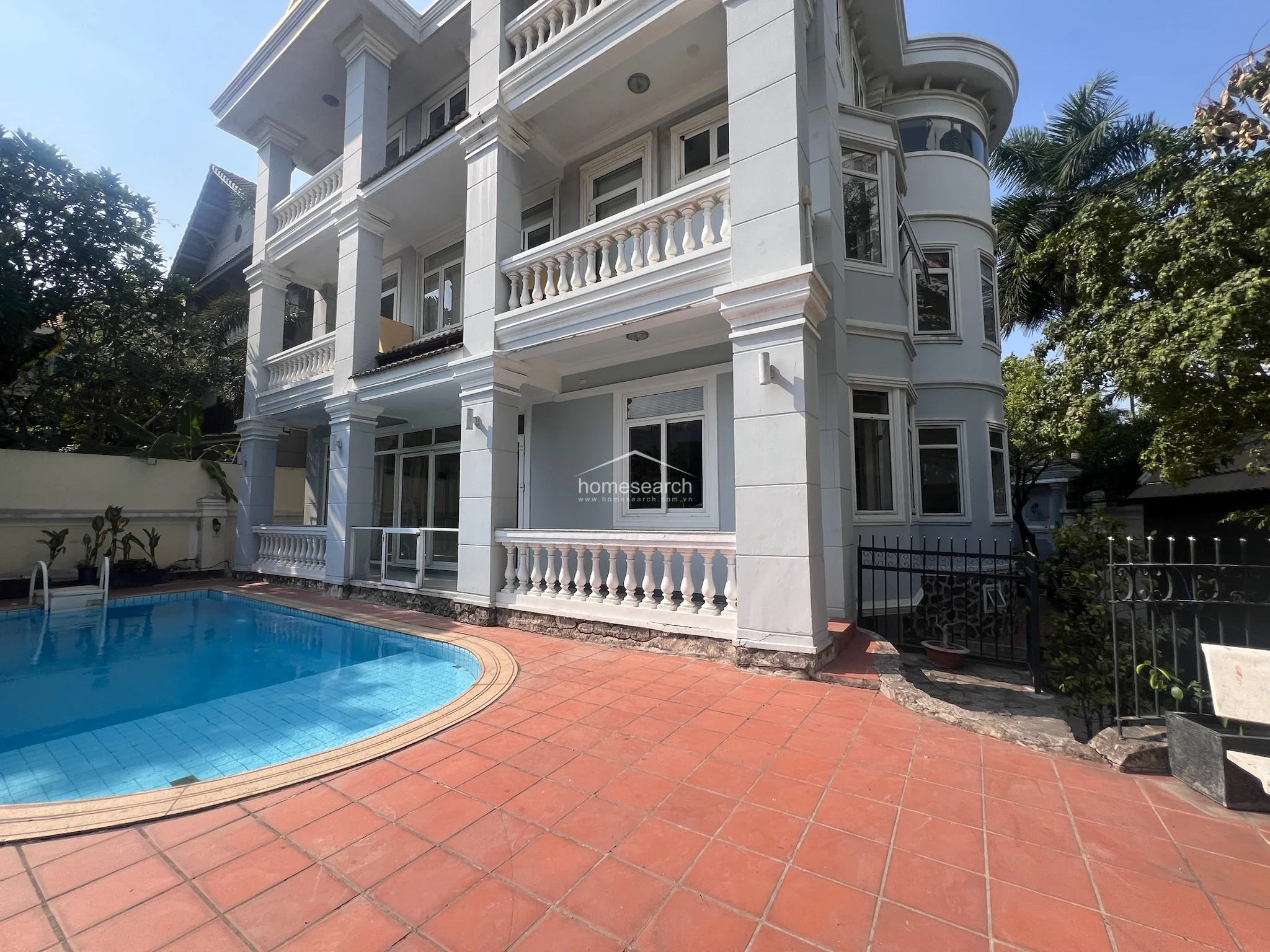 Villa for rent in Thao Dien - An Khanh Ward in An Khanh - Photo 1