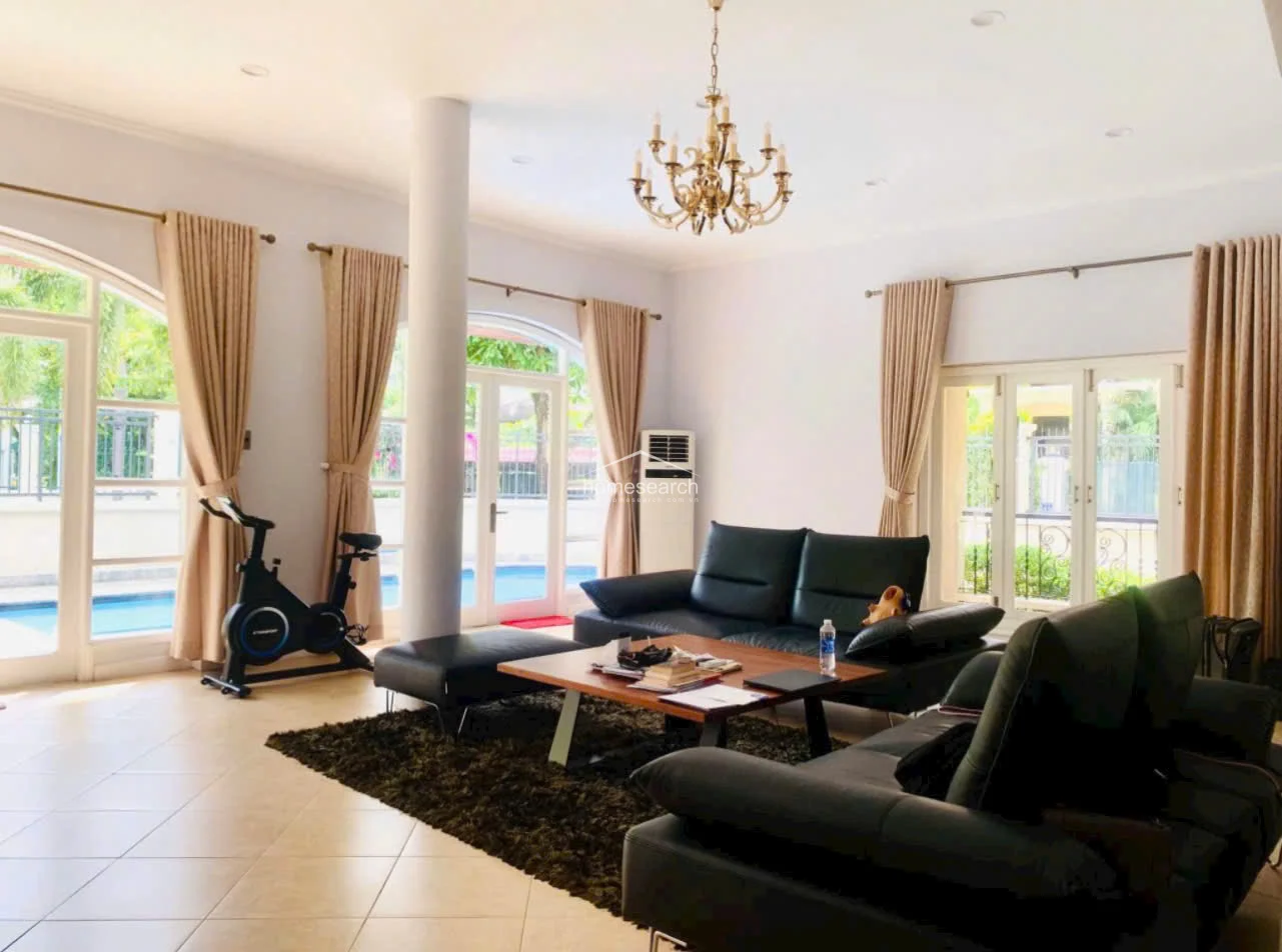 Villa for rent in compound Thao Dien - An Khanh Ward - 6