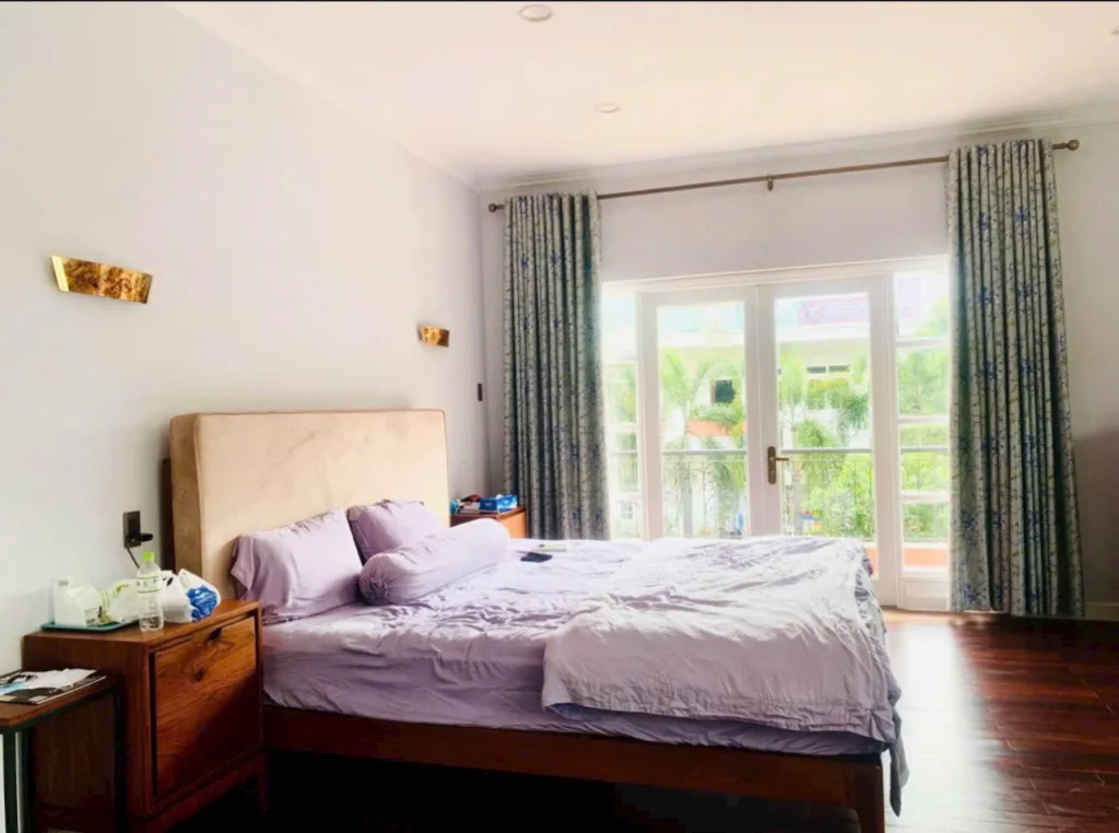 Villa for rent in compound Thao Dien - An Khanh Ward - 5