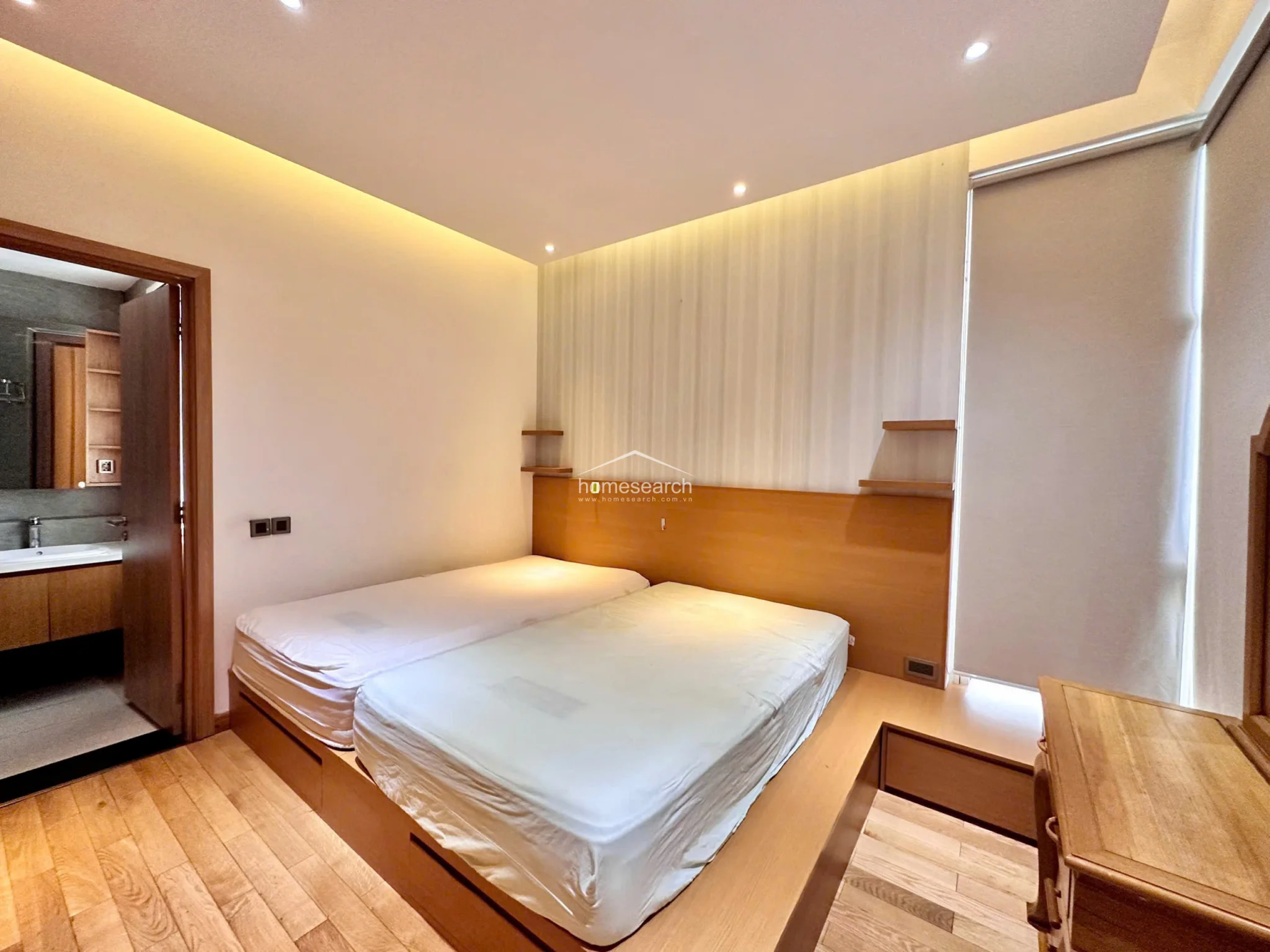 Luxurious 3-Bedroom Unfurnished Apartment with Panoramic City Views in The Estella, An Phu - 14