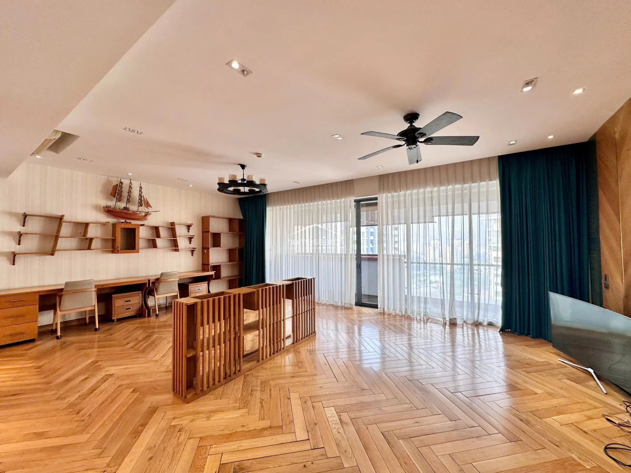 Luxurious 3-Bedroom Unfurnished Apartment with Panoramic City Views in The Estella, An Phu - 3