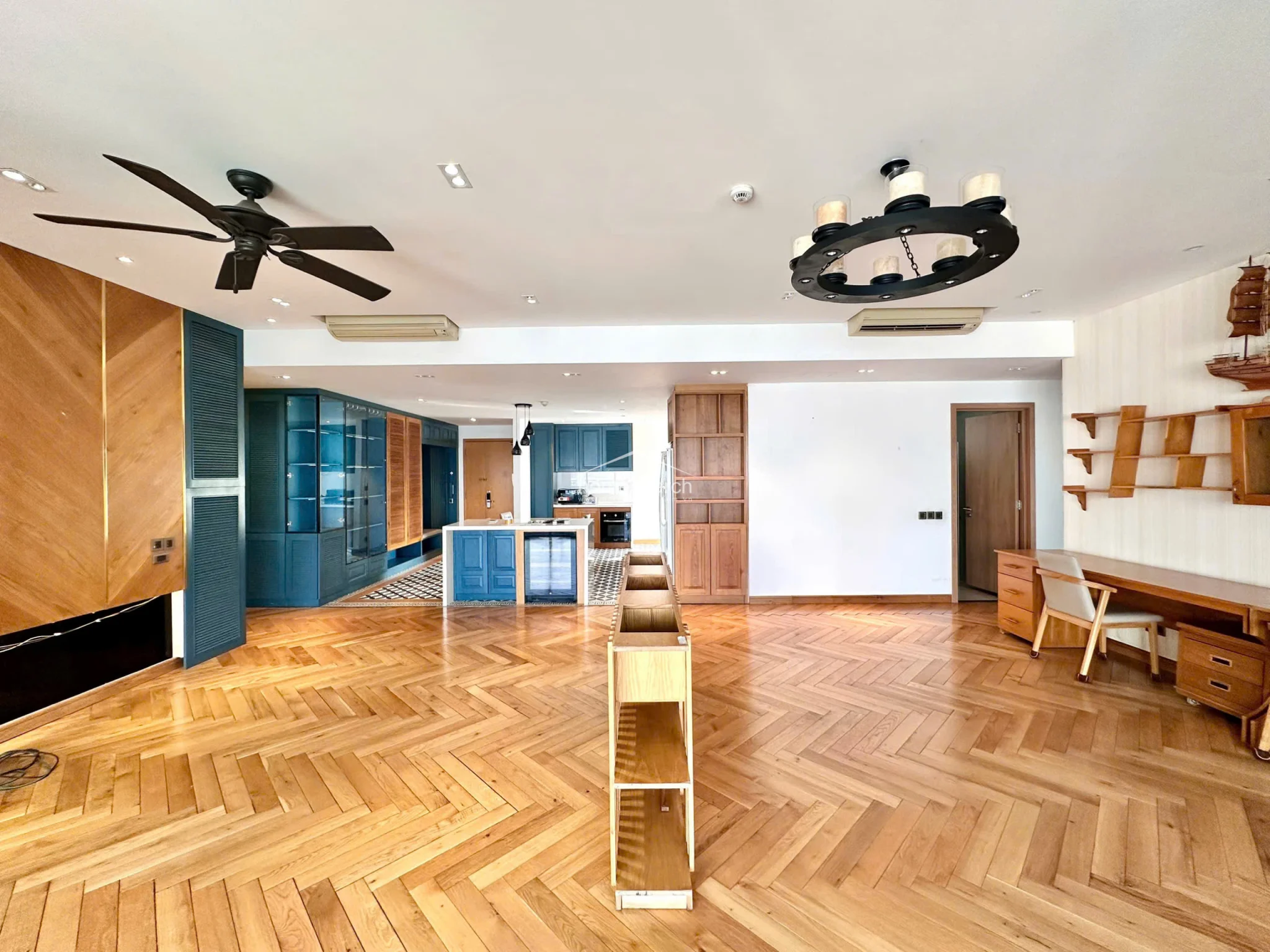 Luxurious 3-Bedroom Unfurnished Apartment with Panoramic City Views in The Estella, An Phu - 4