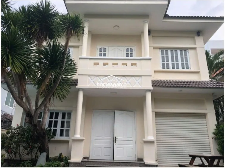 Spacious Thao Dien Retreat: 4-Bedroom Villa with Endless Potential - 1