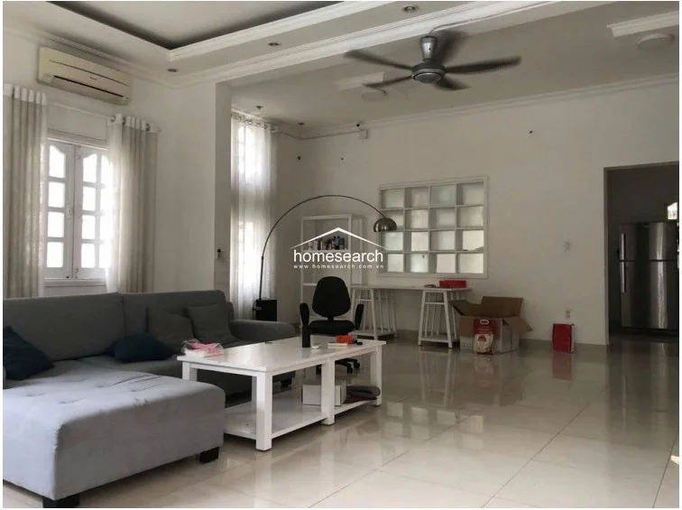 Spacious Thao Dien Retreat: 4-Bedroom Villa with Endless Potential - 3