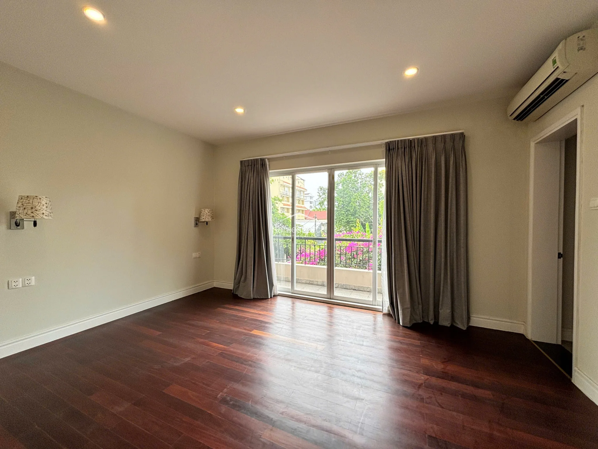 Villa in compound for rent - Dist.2 - 33
