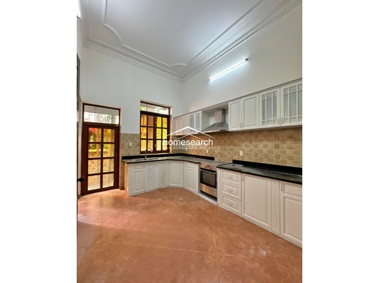 VILLA FOR RENT IN COMPOUND  - THAO DIEN - DIST.2 - 11