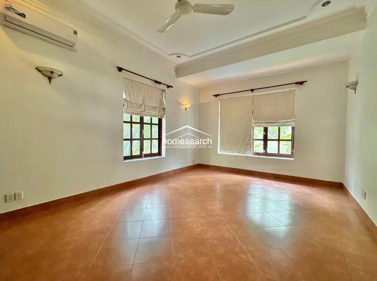 VILLA FOR RENT IN COMPOUND  - THAO DIEN - DIST.2 - 22