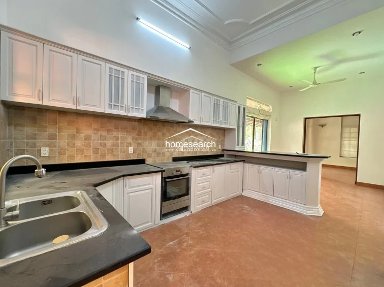 VILLA FOR RENT IN COMPOUND  - THAO DIEN - DIST.2 - 10