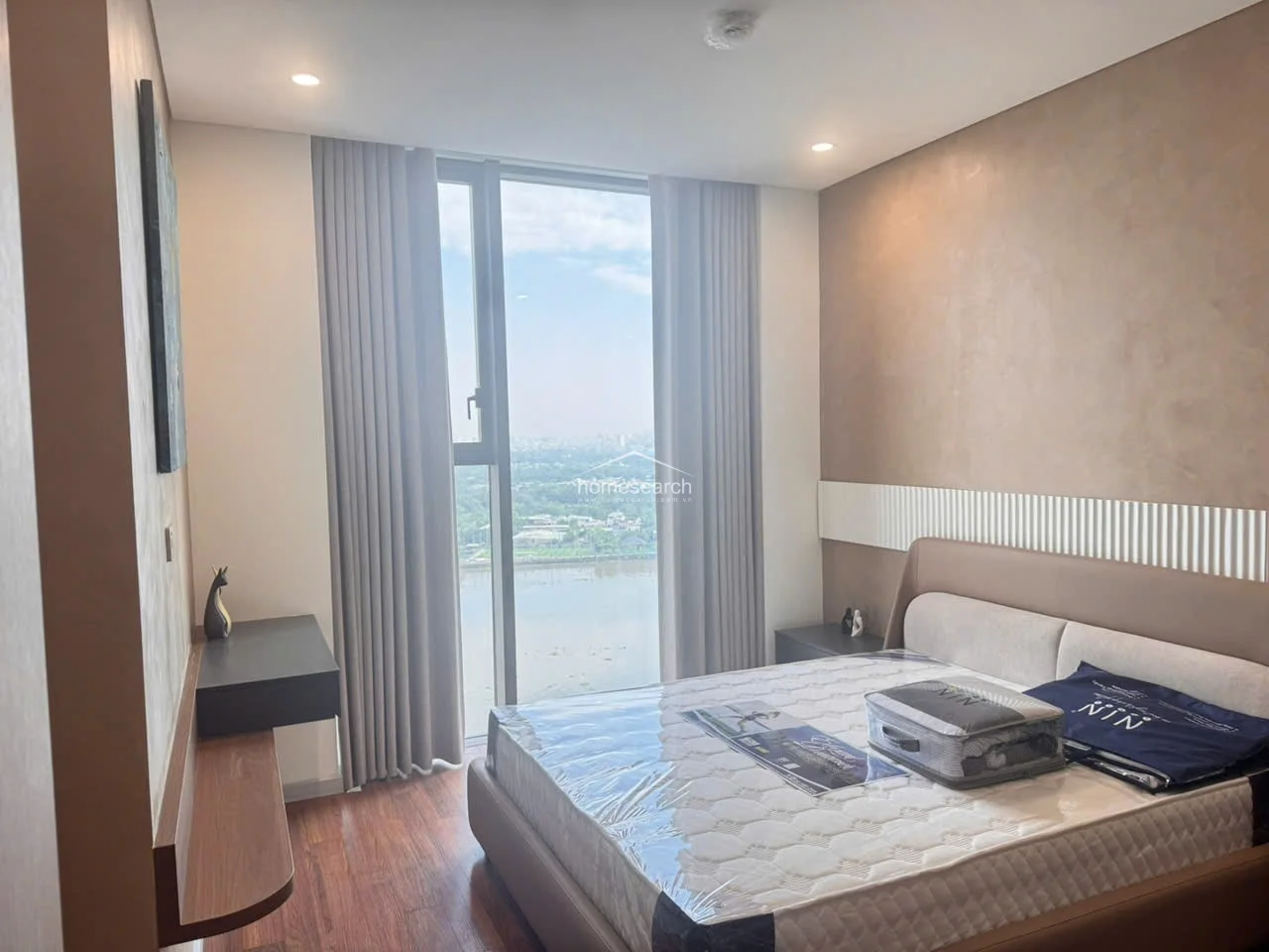Spacious 3-Bedroom Luxury Apartment with Direct Unobstructed Saigon River Views in Thao Dien Green - 9