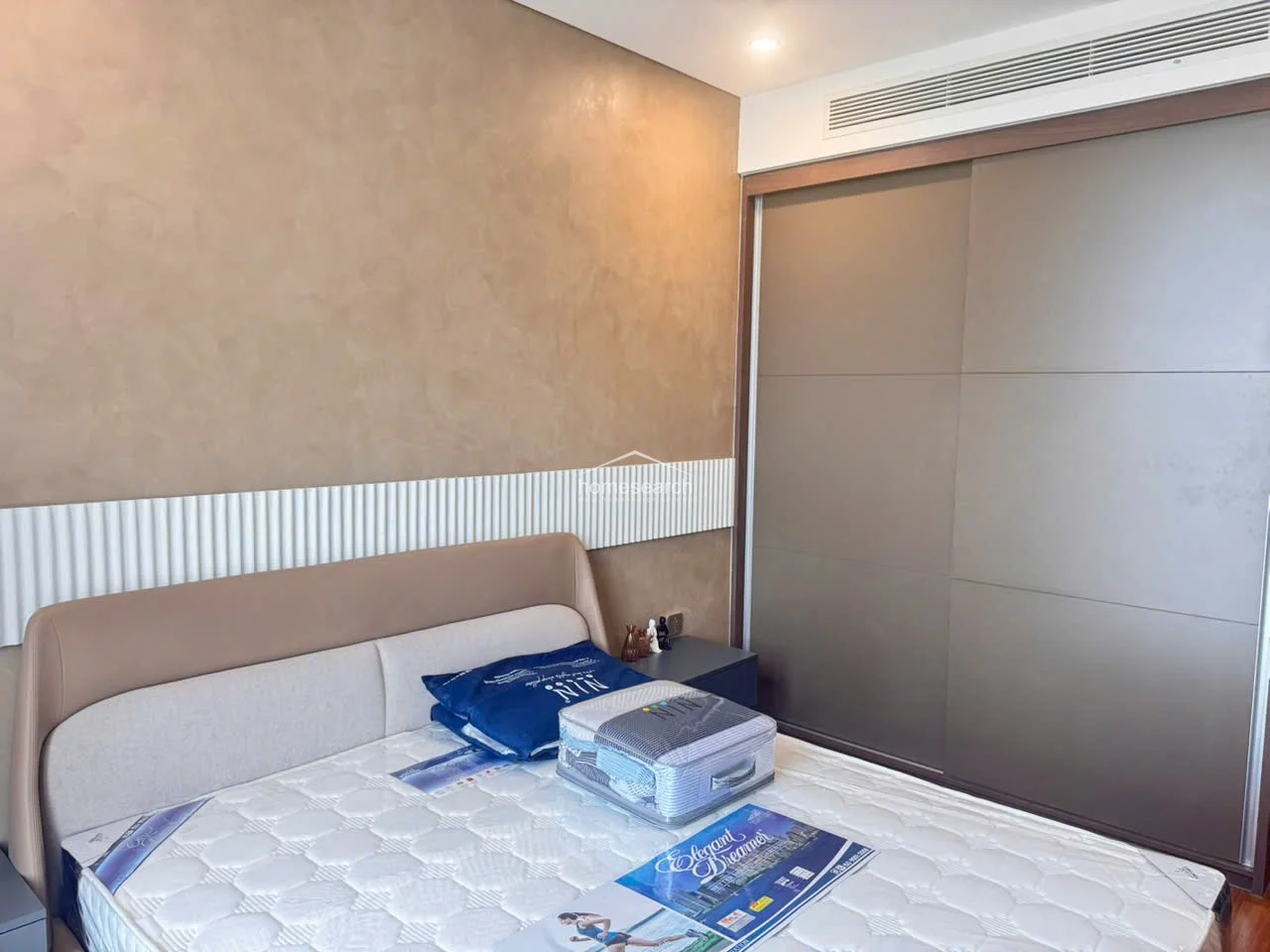 Spacious 3-Bedroom Luxury Apartment with Direct Unobstructed Saigon River Views in Thao Dien Green - 10