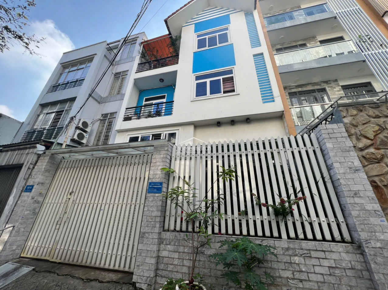 House for rent in Thao Dien - An Khanh Ward in An Khanh - Photo 1