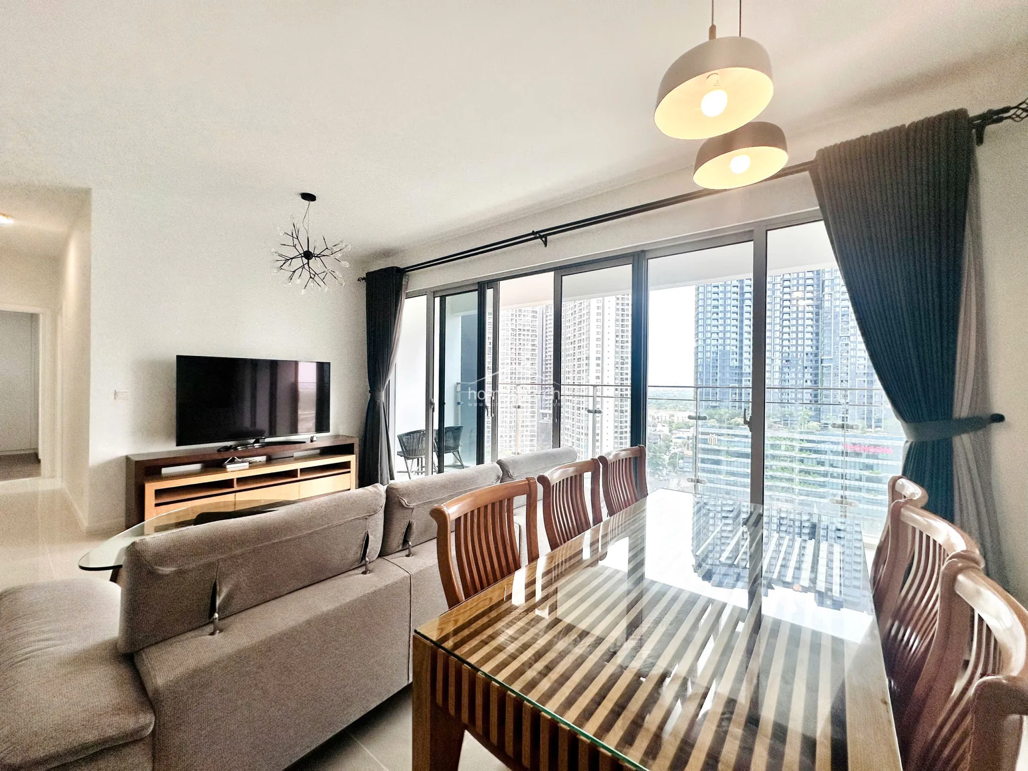 3-Bedroom Apartment in Estella Heights in Binh Trung - Photo 2