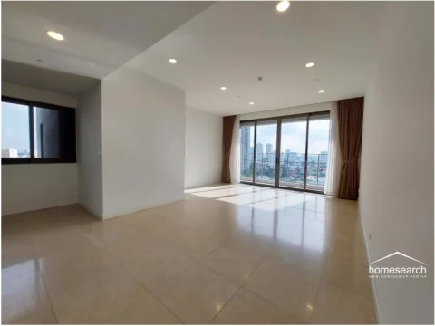 3 Bedrooms apartment in Nassim for rent