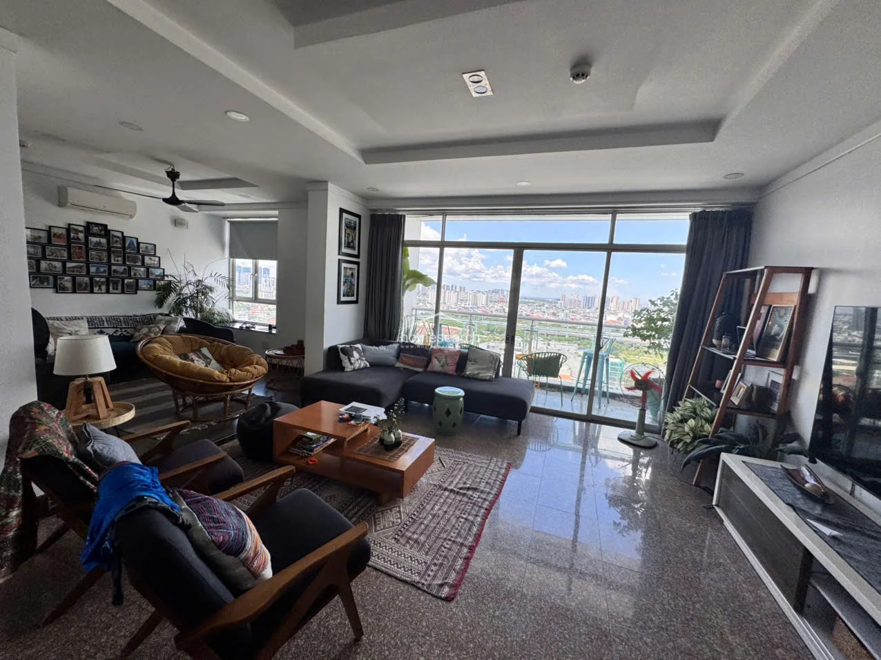 3 Bedroom apartment in Hoang Anh River view for rent - 1
