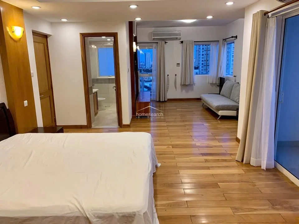 Duplex apartment for rent in River Garden, Thao Dien - 10