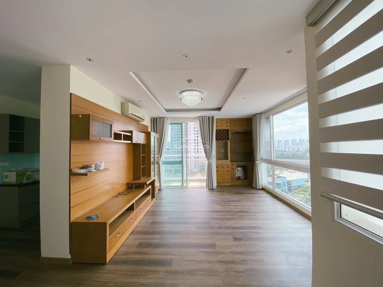 Spacious 3-Bedroom Unfurnished Apartment with River Views in Fideco Riverview, Thao Dien - 1