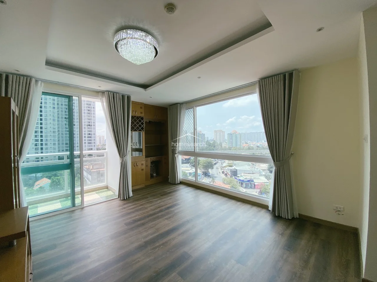 Spacious 3-Bedroom Unfurnished Apartment with River Views in Fideco Riverview, Thao Dien - 2