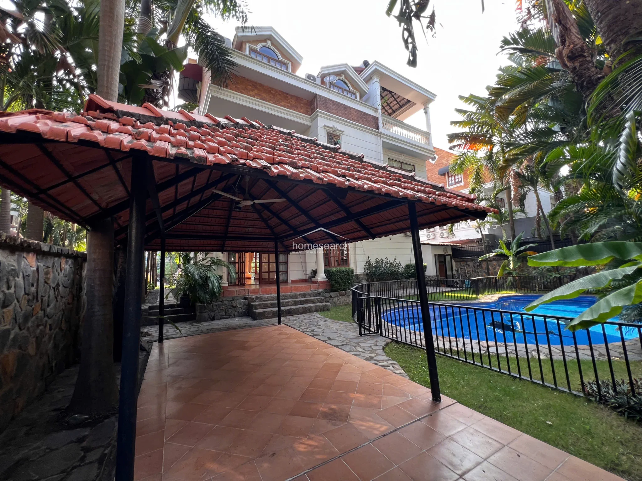 Villa for rent in compound Thao Dien - An Khanh Ward - 6
