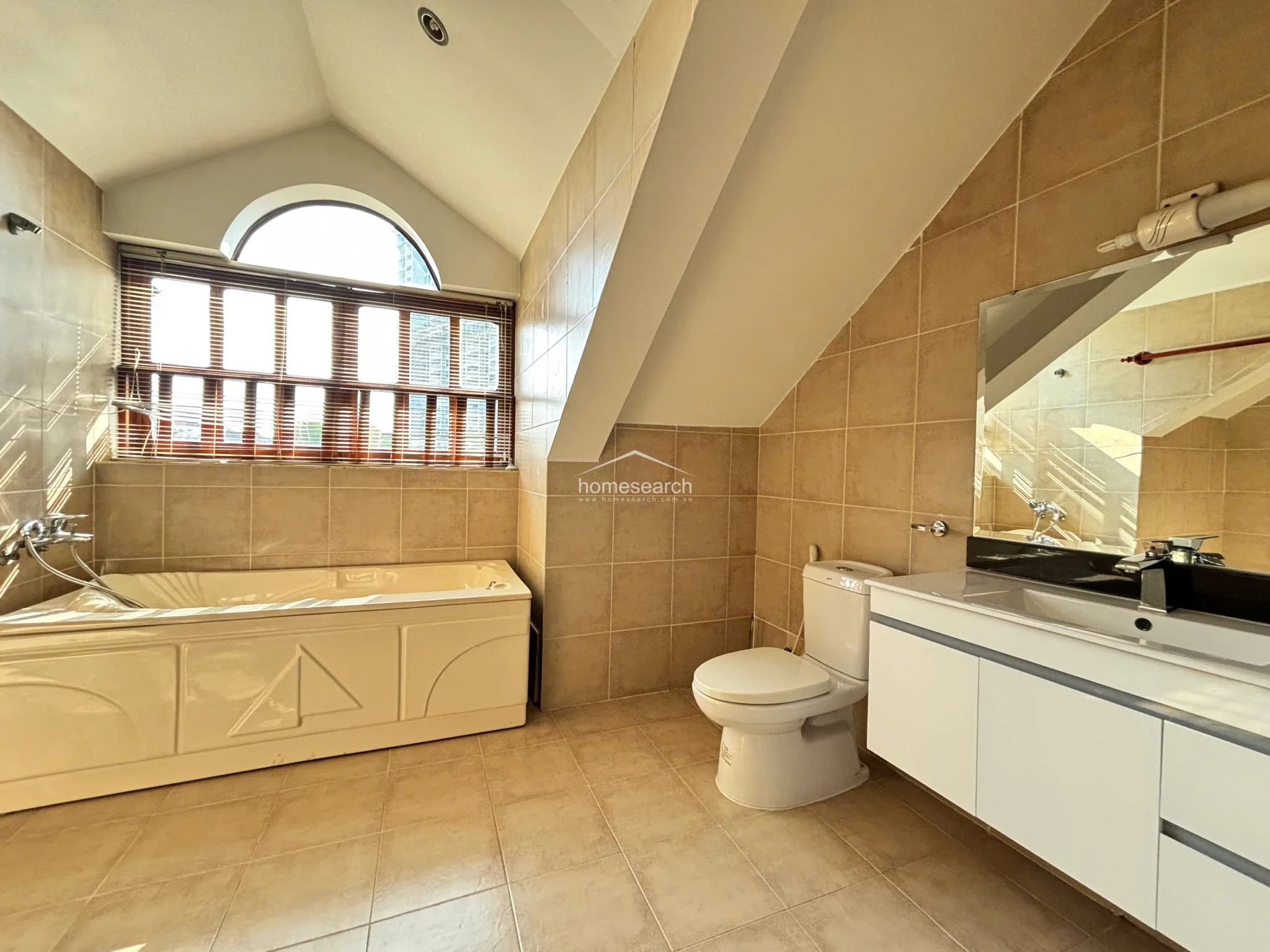 Villa for rent in compound Thao Dien - An Khanh Ward - 28