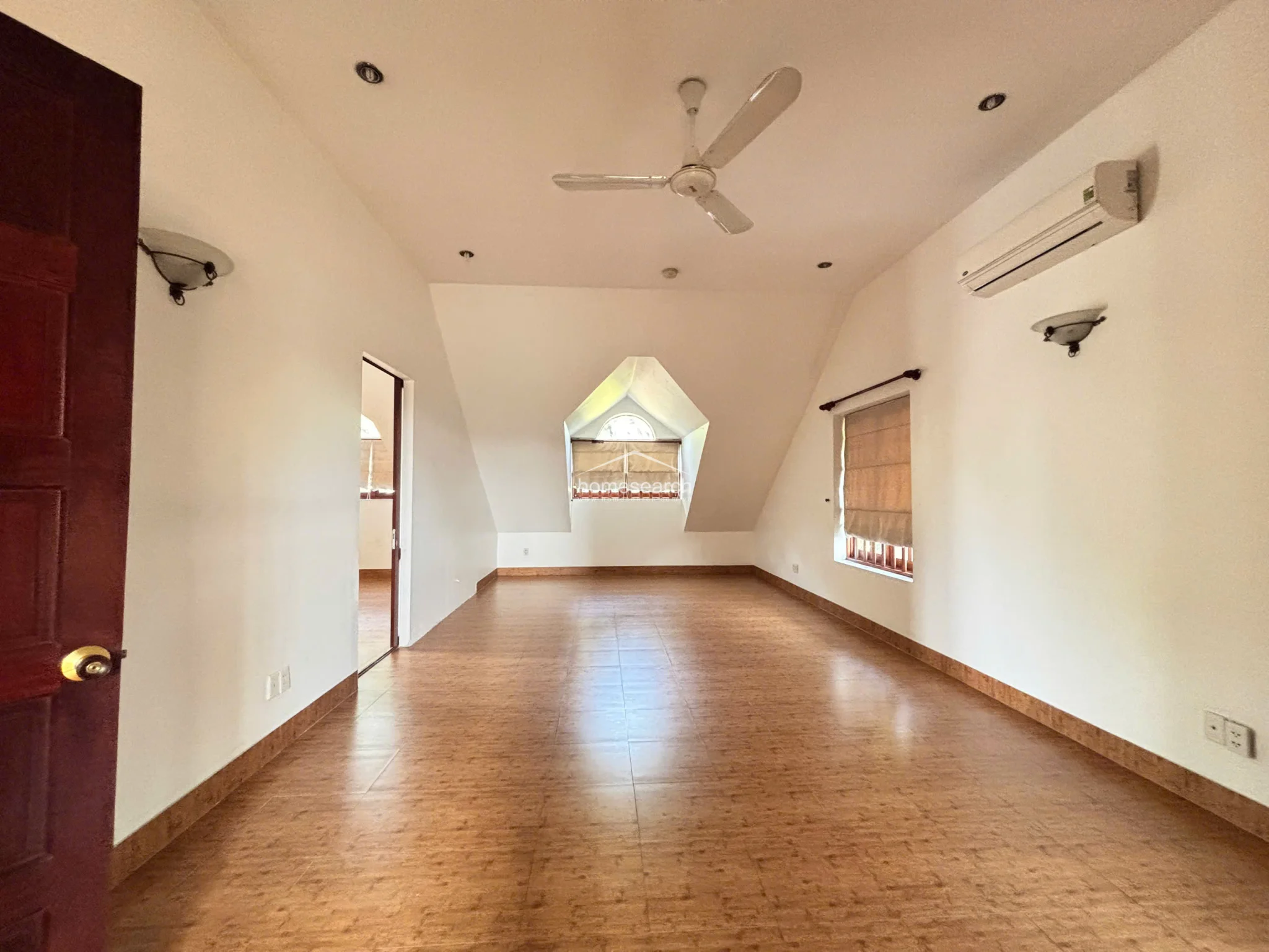 Villa for rent in compound Thao Dien - An Khanh Ward - 21